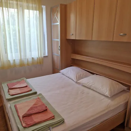 Apartment Zeleni